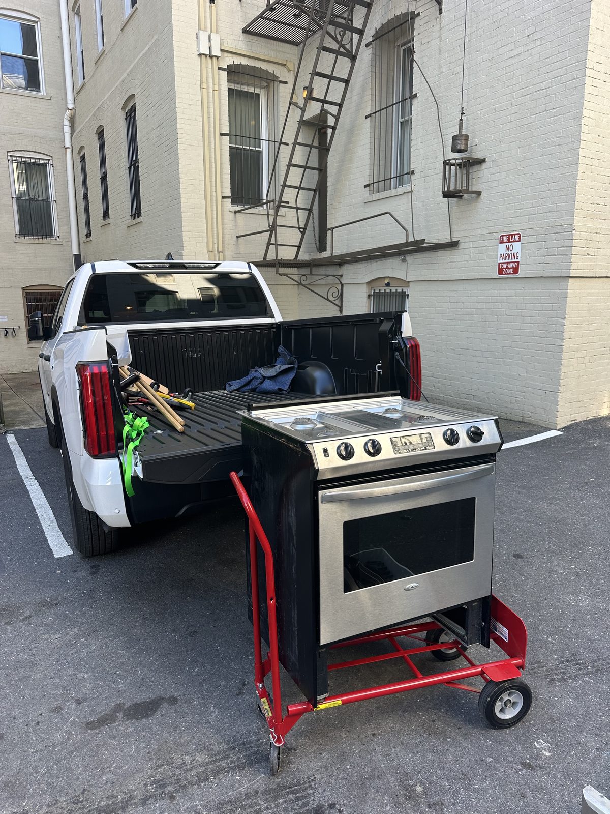 Appliance removal — stove pickup Washington DC — DMV Go Junk